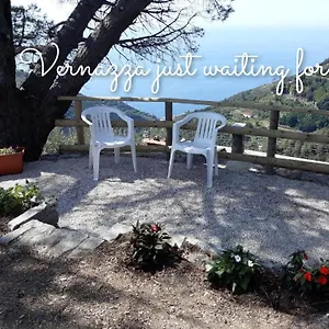 Chez Il Pino Vista Mare Apartment